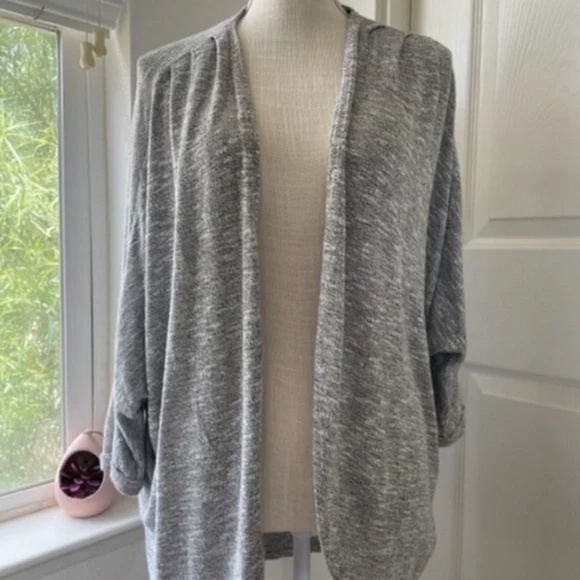Willow & Clay | Made In USA Light Grey & White Cardigan, Size XS/S - Picture 1 of 9